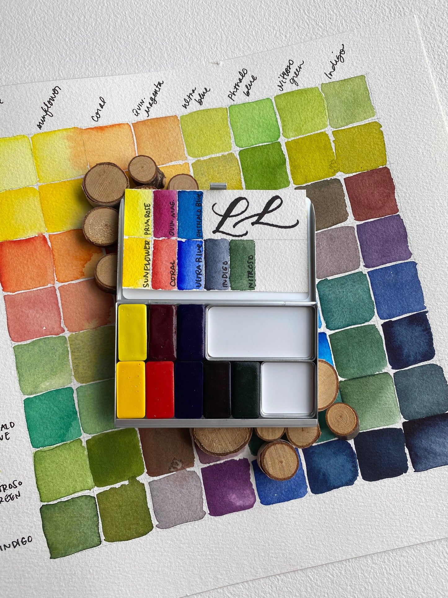The Split Primary Palette - Pocket Palette (8 standard pans) & mixing pans