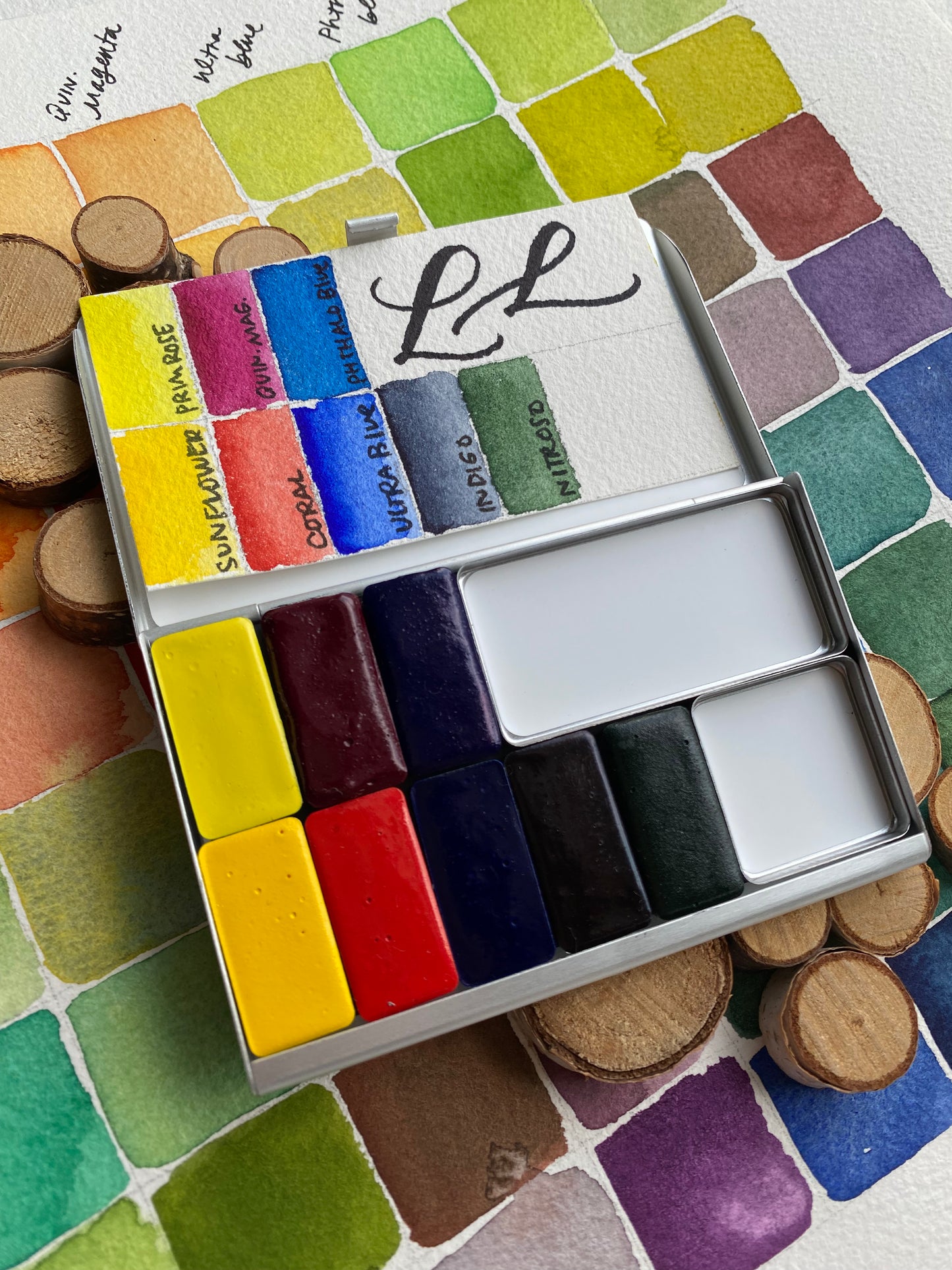 The Split Primary Palette  - Pocket Palette (8 standard pans) & mixing pans